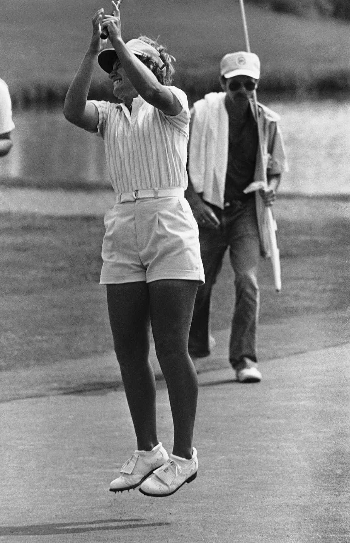1983: Patty Sheehan wins LPGA championship by two strokes over Sandra Haynie